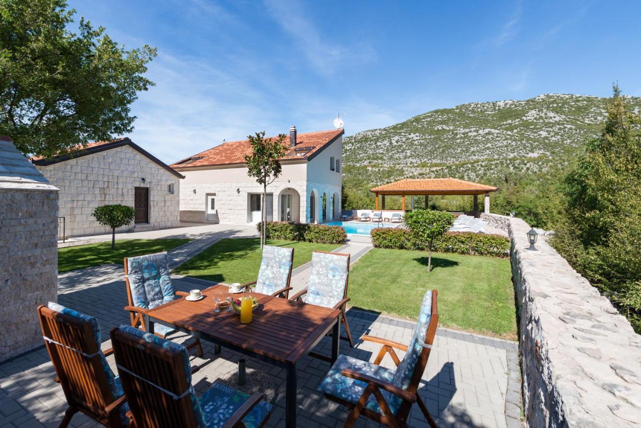 Villa Salvia Zagvozd Exteriör bild