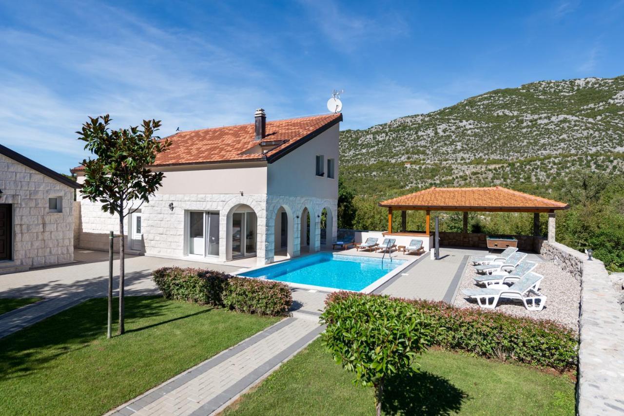 Villa Salvia Zagvozd Exteriör bild
