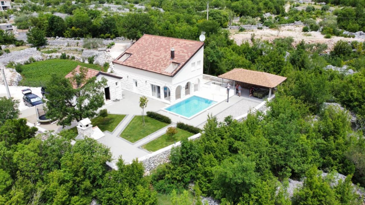 Villa Salvia Zagvozd Exteriör bild